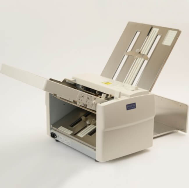ドレスインMA150 自動紙折り機