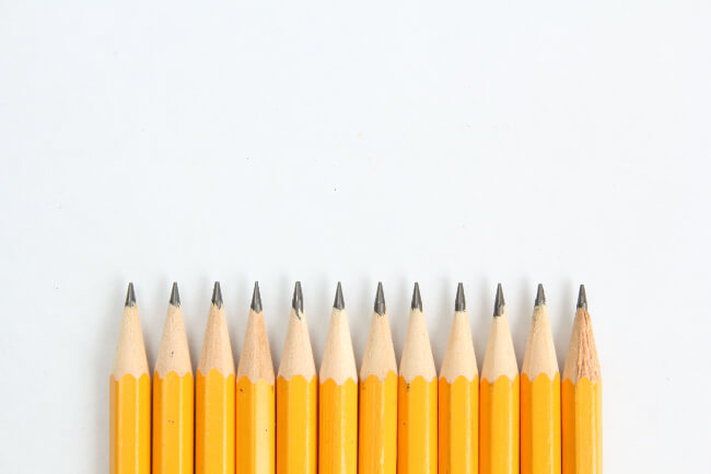 鉛筆の特徴と相性の良い紙