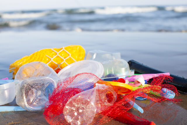 海洋プラスチックごみ問題は、年々深刻に