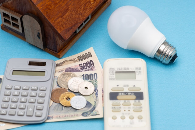 電球とお金