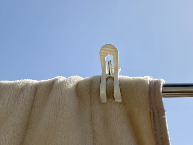 干している毛布