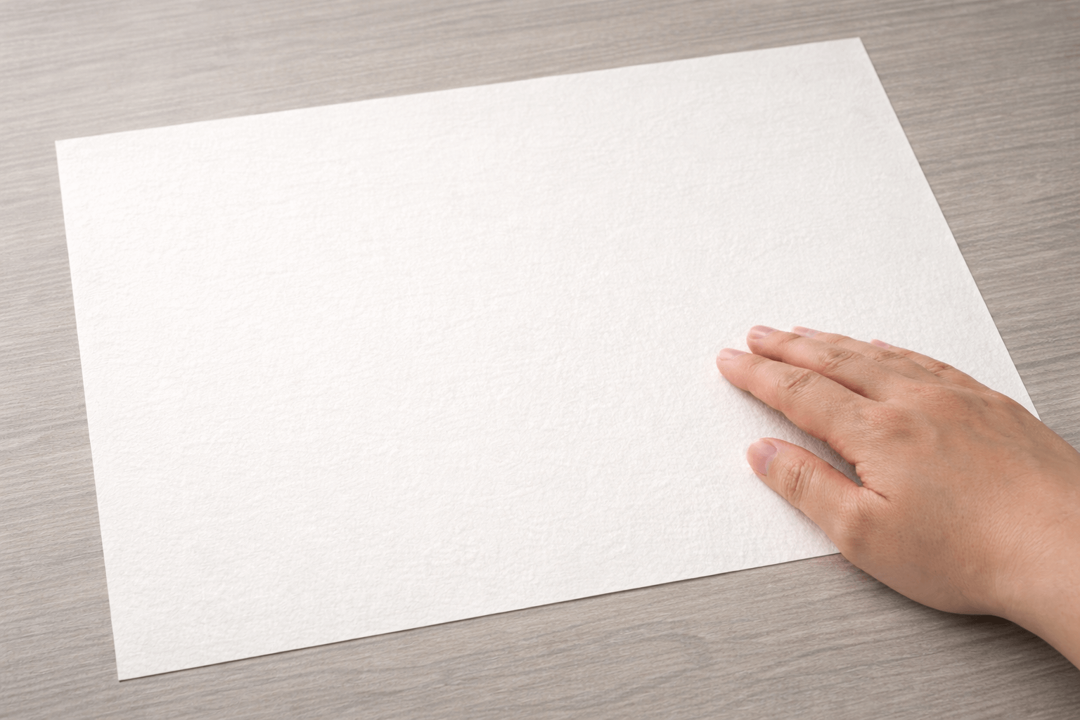 やさしく自然な表情