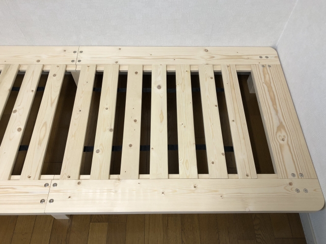 ベッドフレーム