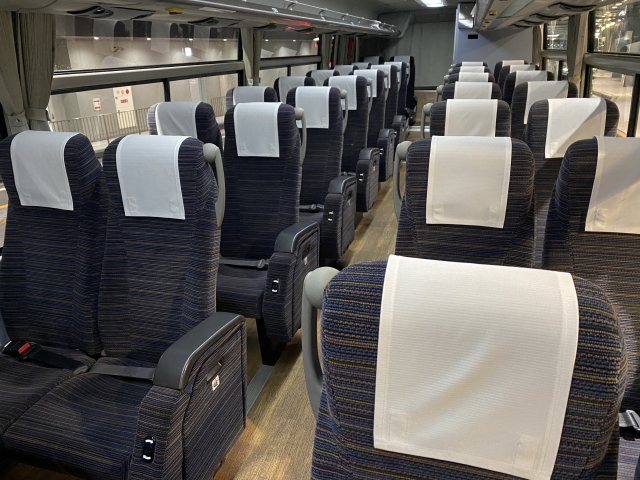 高速バスの車内