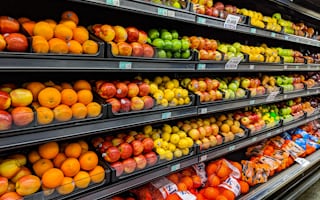 食品工場のマニュアル・チェック表を使う作業イメージ